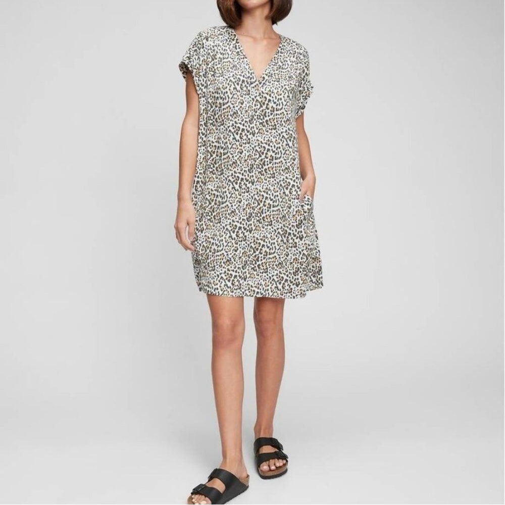 GAP Leopard Print V-Neck Dress